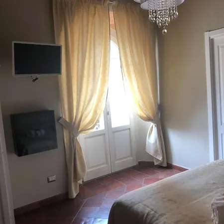 Bed & Breakfast La Loggia E L'orologio