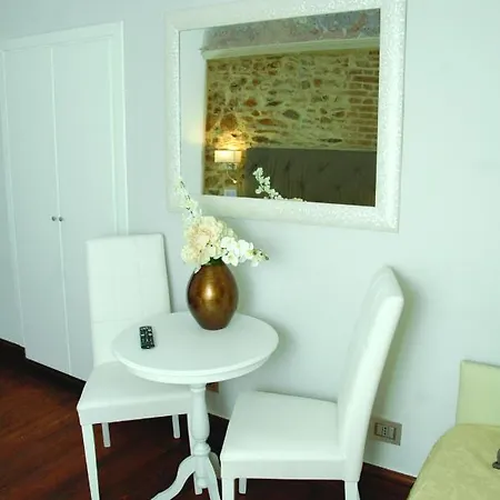 La Loggia E L'orologio B&B 3*
