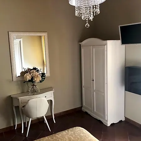 La Loggia E L'orologio B&B 카스틸리오네델라고