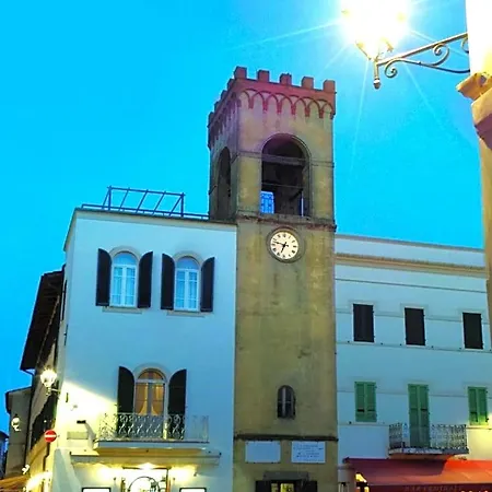 La Loggia E L'orologio