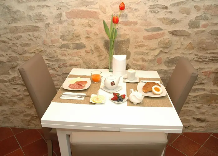 La Loggia E L'orologio Bed and breakfast 3*